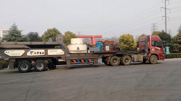 移動式鵝卵石制砂機發(fā)貨實圖 移動式鵝卵石制砂機發(fā)貨實圖