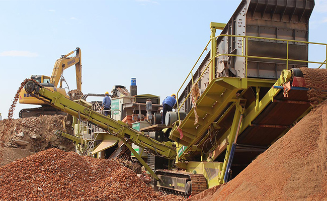 建筑垃圾破碎制砂現(xiàn)場 建筑垃圾破碎制砂現(xiàn)場