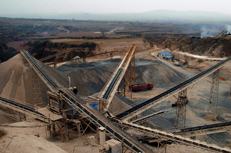 公路碎石破碎機生產(chǎn)線配置