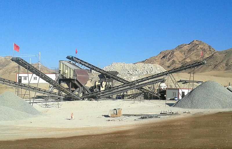 57破碎機生產現(xiàn)場